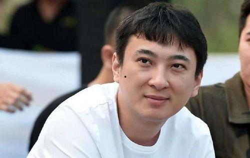 肖战直播娱乐吃瓜,娱乐吃瓜背后的精彩瞬间