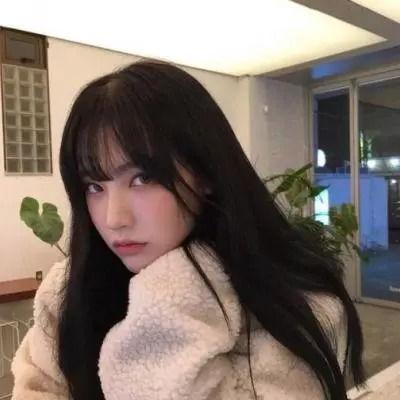 娱乐吃瓜酱头像女生,揭秘娱乐吃瓜酱头像背后的魅力女生