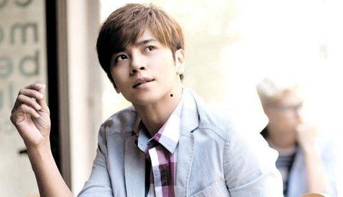 吃瓜娱乐圈男明星名字,娱乐圈男明星的甜蜜瓜事大盘点