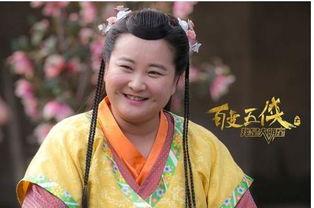 小何娱乐吃瓜,揭秘娱乐圈吃瓜背后的真相