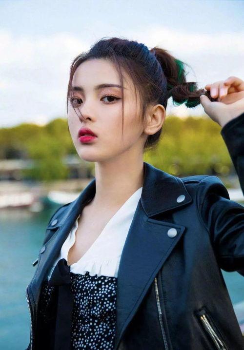 娱乐吃瓜酱蓝妮妮,娱乐吃瓜酱的时尚生活与潮流风向标